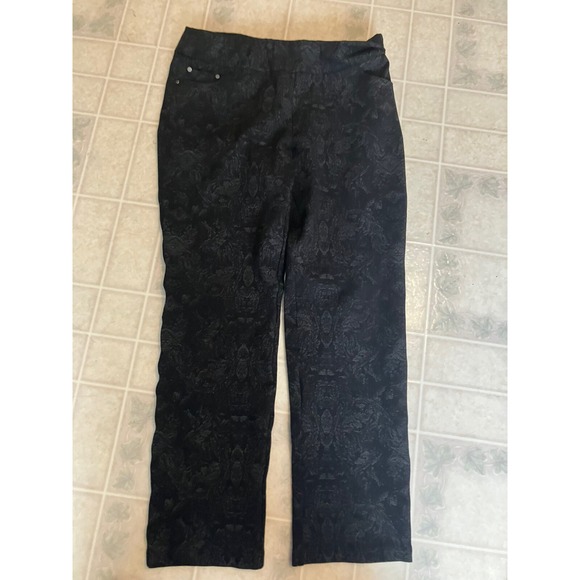Soft Surroundings Pants - Soft Surroundings Pull-On Black & Silver‎ Damask Ponte Knit Ankle Pants Sz M